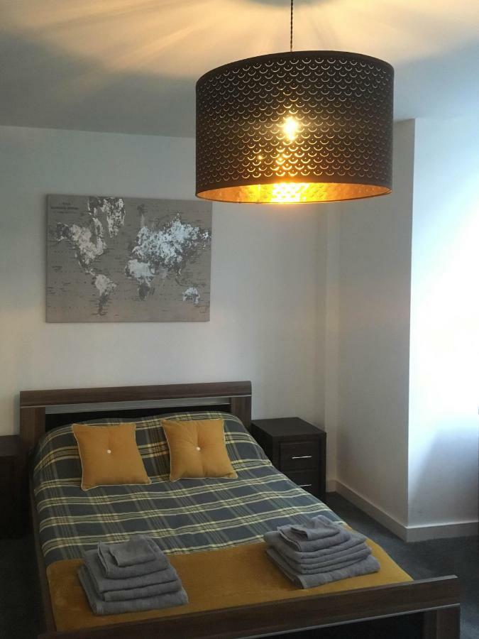 Luxury 1 Bed Apartment In City Centre With Parking Chester Exterior foto